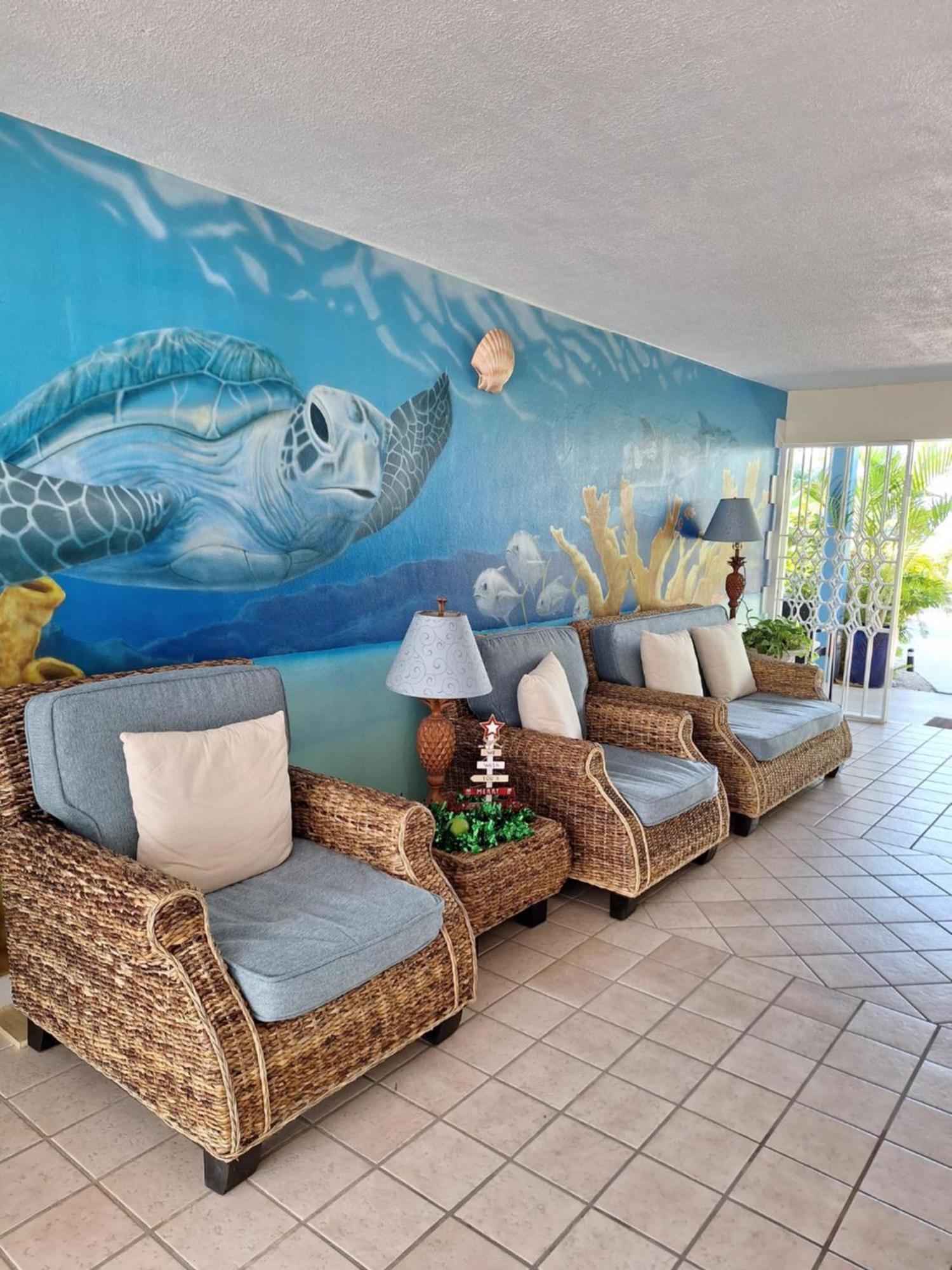 Sibonne Beach Hotel Grace Bay Exterior photo